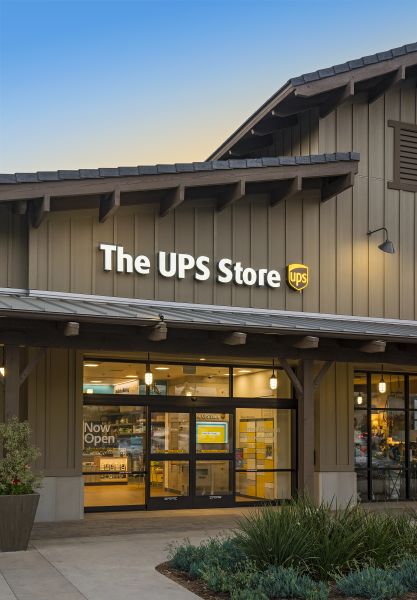 Franchise business opportunity with The UPS Store